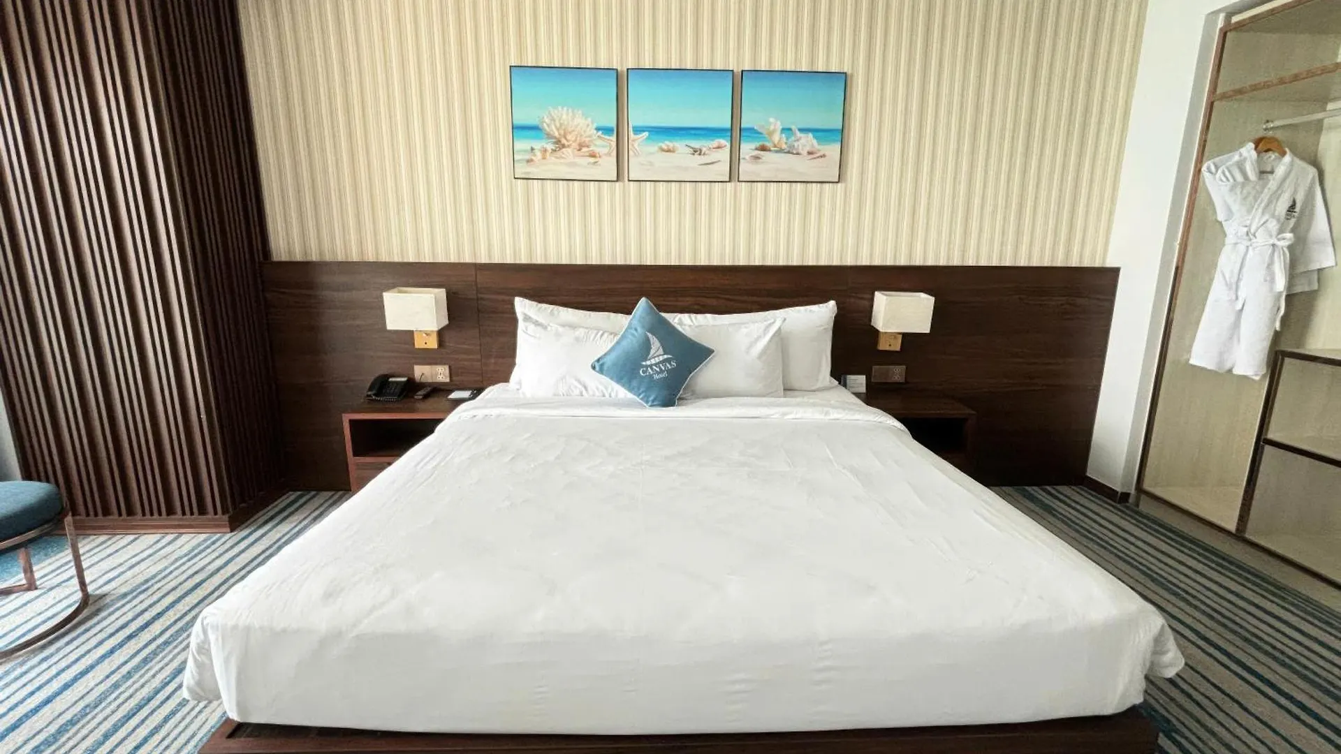 Canvas Danang Beach Hotel Da Nang