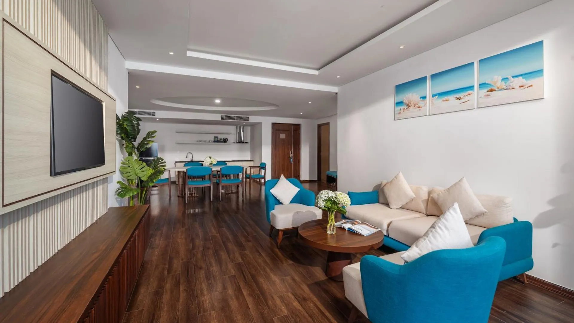 Canvas Danang Beach Hotel